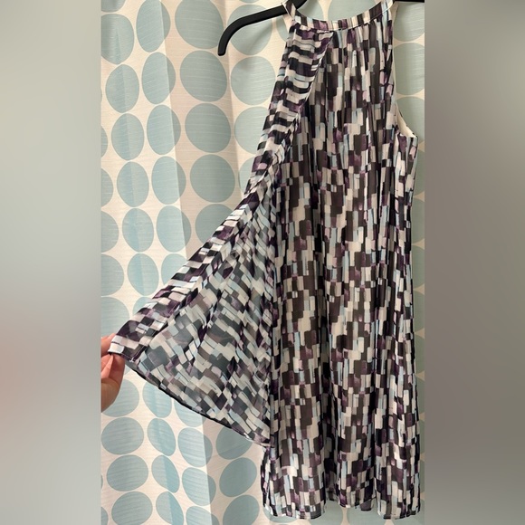 White House Black Market (WHBM) Sleeveless Lightweight Dress, Multicolor, Size 4 - Picture 5 of 9